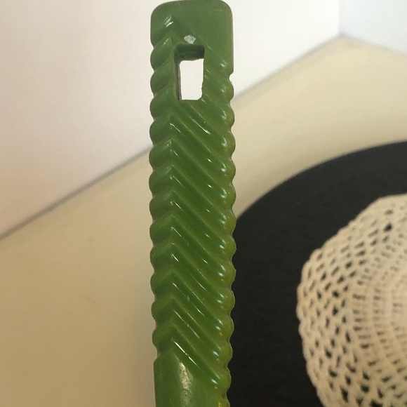 Vintage 1970s Avocado Green Potato Masher & Plastic Over-the-Glass Juicer  USA - Picture 9 of 10